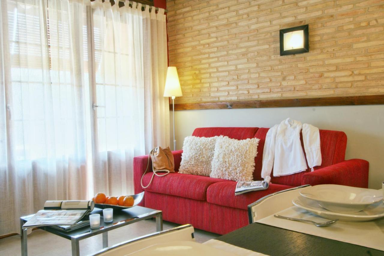 Apartamentos Uncastillo Dış mekan fotoğraf